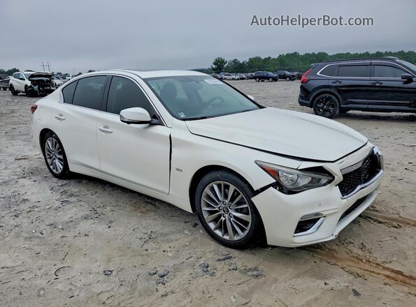 JN1EV7AP8JM356981 2018 INFINITI Q50 White 