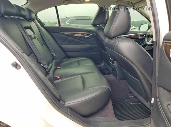 JN1EV7AP8JM356981 2018 INFINITI Q50 White 