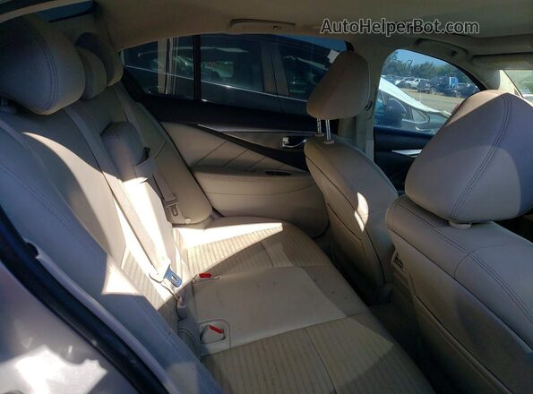 JN1EV7AP9HM736910 2017 INFINITI Q50 Silver 