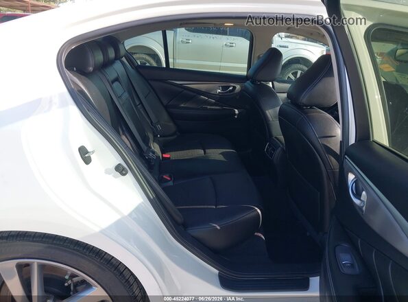 JN1EV7AP9KM541221 2019 INFINITI Q50 White VIN կոդի պիտակի տեսք