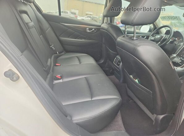 JN1EV7APXJM363057 2018 INFINITI Q50 Белый Вид задних сидений