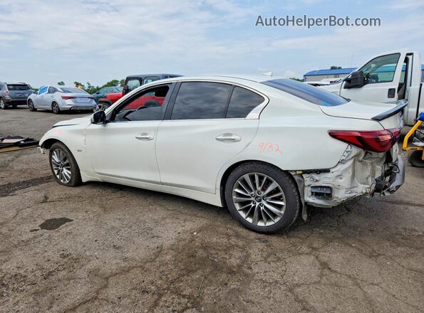 JN1EV7AR0JM439757 2018 INFINITI Q50 Белый 