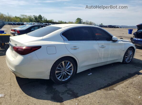 JN1EV7AR1JM611908 2018 INFINITI Q50 White Rear right