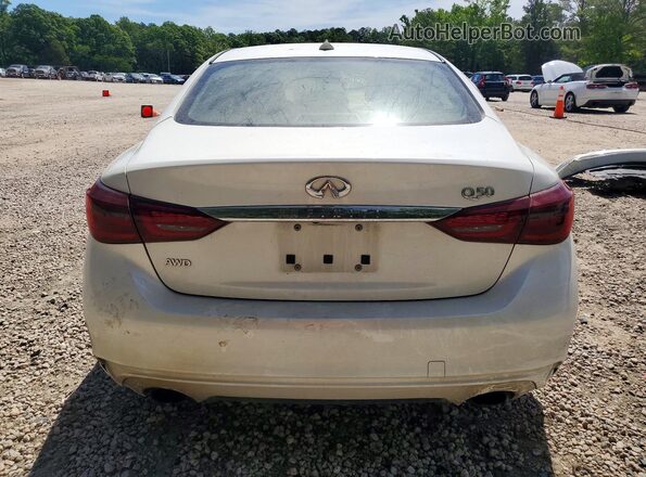 JN1EV7AR2JM433149 2018 INFINITI Q50 White Вид ззаду