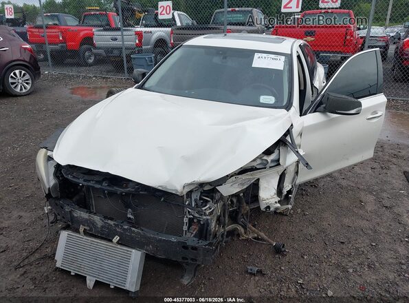 JN1EV7AR2JM445074 2018 INFINITI Q50 White Vista frontal