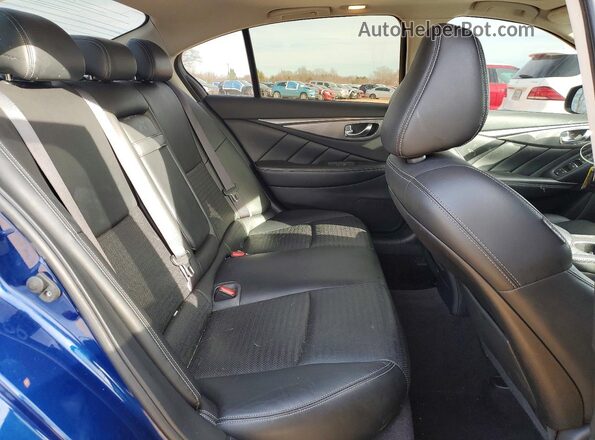 JN1EV7AR2JM445964 2018 INFINITI Q50 Blue Vista de los asientos traseros