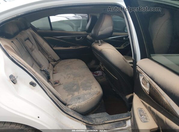 JN1EV7AR3JM436481 2018 INFINITI Q50 White VIN կոդի պիտակի տեսք
