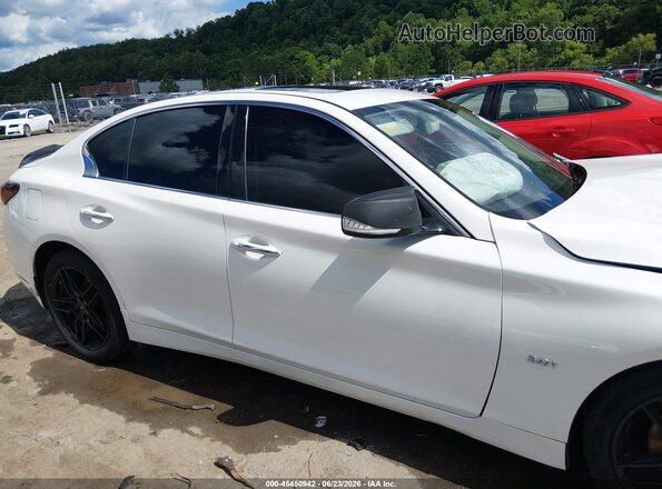 JN1EV7AR3JM436481 2018 INFINITI Q50 White Սալոնի հետևի տեսք