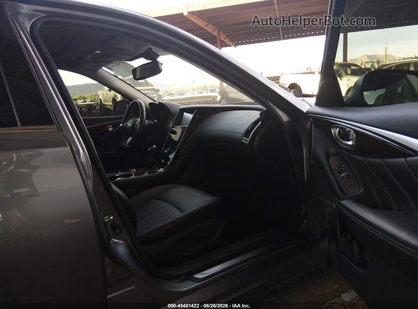 JN1EV7AR3JM436660 2018 INFINITI Q50 Gray Front interior view