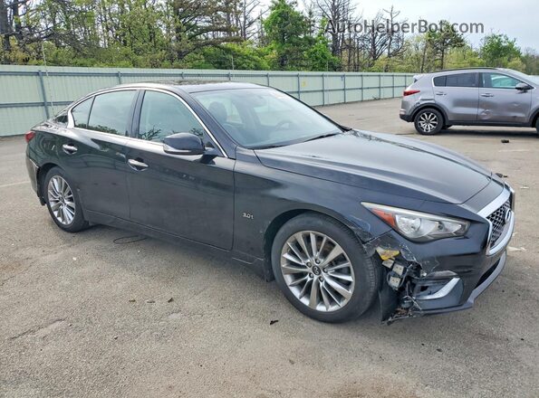 JN1EV7AR4JM436652 2018 INFINITI Q50 Черный Передняя правая четверть