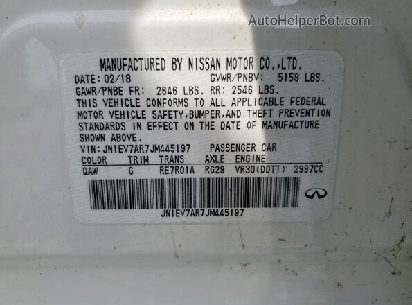 JN1EV7AR7JM445197 2018 INFINITI Q50 White Vista del compartimento del motor