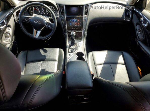JN1EV7AR8MM755184 2021 INFINITI Q50 Gray Widok deski rozdzielczej