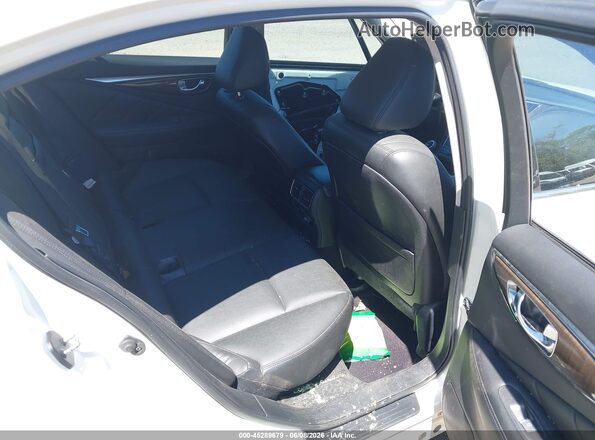 JN1EV7AR9JM431284 2018 INFINITI Q50 White VIN կոդի պիտակի տեսք