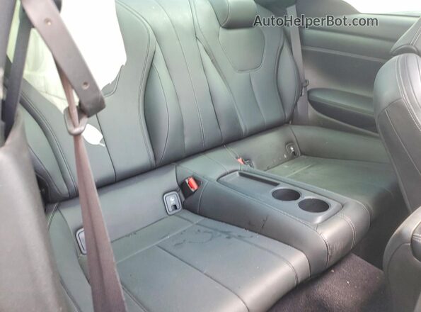 JN1EV7EK3HM364446 2017 INFINITI Q60 Silver Հետևի նստատեղերի տեսք