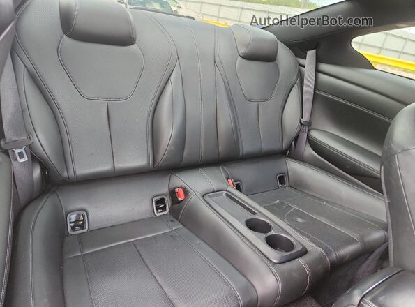 JN1EV7EL8KM290294 2019 INFINITI Q60 White Vista interior trasera
