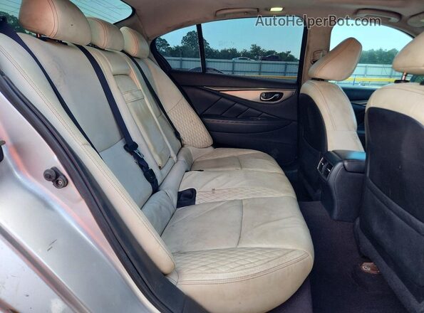 JN1FV7APXHM850810 2017 INFINITI Q50 Silver Widok tylnych siedzeń
