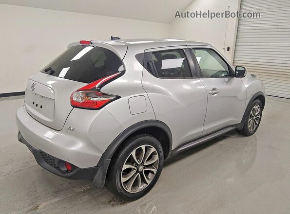JN8AF5MR1HT701914 2017 NISSAN JUKE Серебряный Задняя правая четверть