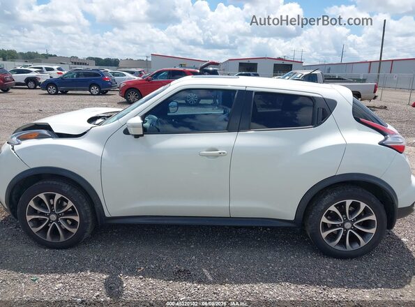 JN8AF5MR3HT704409 2017 NISSAN JUKE White Vista interior de 360 grados
