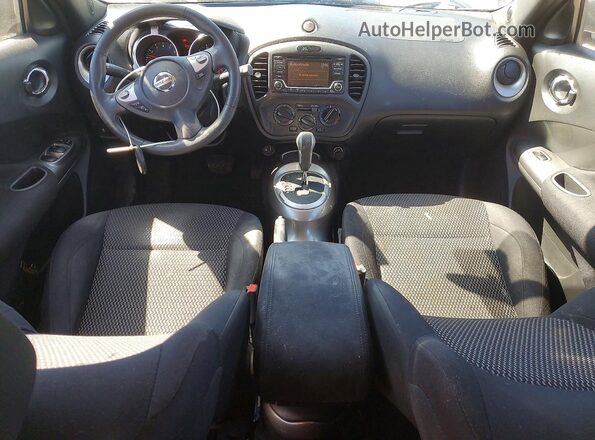 JN8AF5MR3HT704412 2017 NISSAN JUKE Темно-бордовый Вид панели приборов