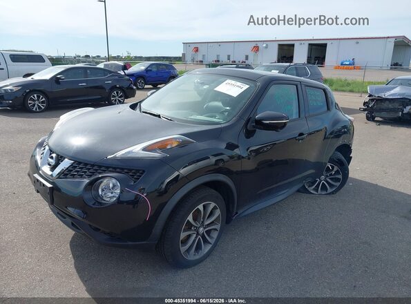 JN8AF5MV6HT753360 2017 NISSAN JUKE Black Przód lewy