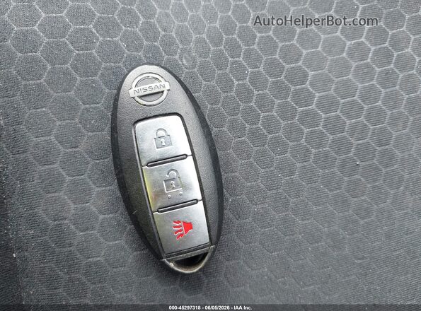 JN8AF5MV6HT754170 2017 NISSAN JUKE Dark Blue Вид панели приборов