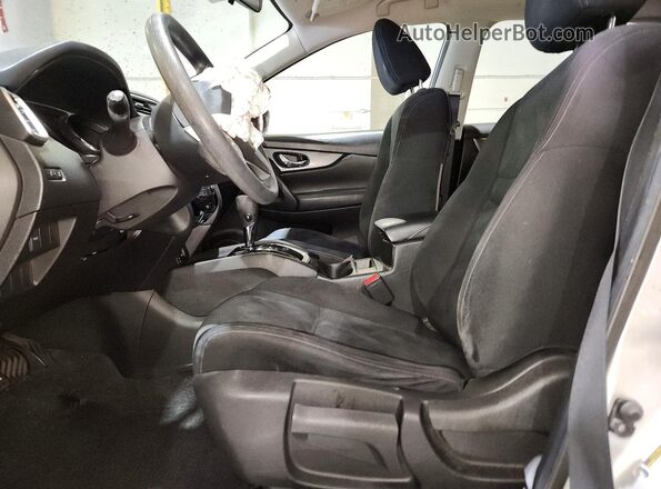 JN8AT2MT0GW016898 2016 NISSAN ROGUE Silver Front interior view