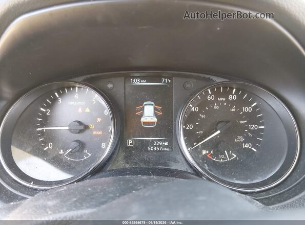 JN8AT2MT0HW144494 2017 NISSAN ROGUE Оранжевый Вид задних сидений