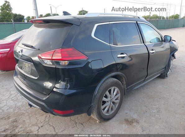 JN8AT2MT0HW145144 2017 NISSAN ROGUE Черный Задняя правая четверть