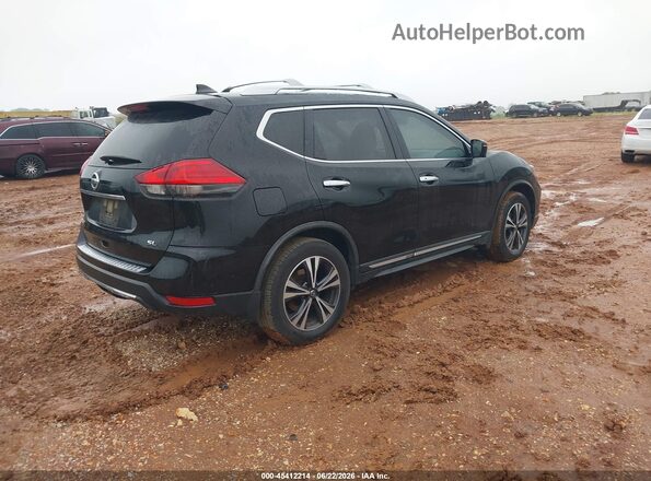 JN8AT2MT0HW146925 2017 NISSAN ROGUE Черный Задняя правая четверть