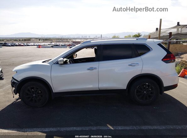 JN8AT2MT0HW151364 2017 NISSAN ROGUE White 