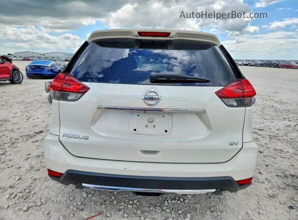 JN8AT2MT0HW385326 2017 NISSAN ROGUE White Вид ззаду