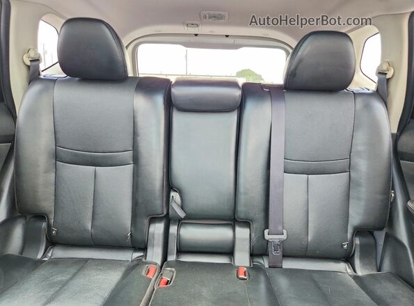 JN8AT2MT0HW400066 2017 NISSAN ROGUE Черный Вид задних сидений
