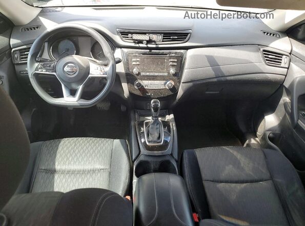 JN8AT2MT0HW401489 2017 NISSAN ROGUE Black Dashboard view