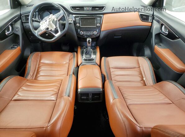 JN8AT2MT0JW488963 2018 NISSAN ROGUE Gray Dashboard view