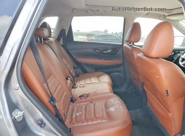 JN8AT2MT0JW488963 2018 NISSAN ROGUE Gray Rear interior view