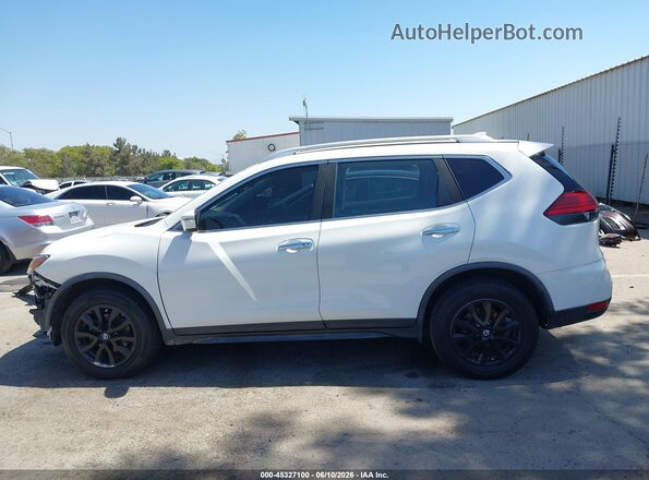 JN8AT2MT1HW133231 2017 NISSAN ROGUE White 
