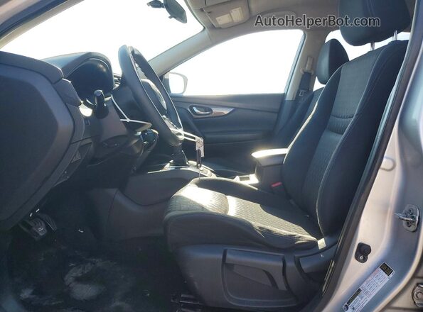 JN8AT2MT1HW141409 2017 NISSAN ROGUE Silver Սալոնի դիմացի տեսք