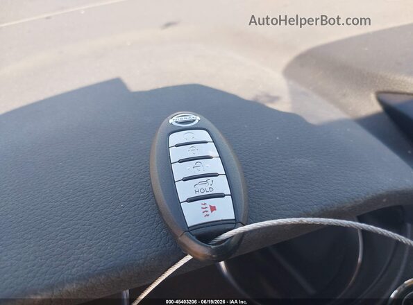 JN8AT2MT1HW383102 2017 NISSAN ROGUE White წინა პანელის ხედი