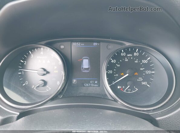 JN8AT2MT1KW252601 2019 NISSAN ROGUE White Widok tylnych siedzeń