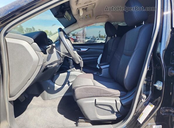 JN8AT2MT1KW266529 2019 NISSAN ROGUE Black Front interior view