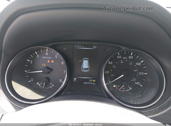 JN8AT2MT2HW384615 2017 NISSAN ROGUE Красный 