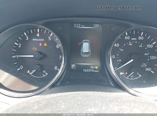 JN8AT2MT2HW384615 2017 NISSAN ROGUE Red Vista de los asientos traseros