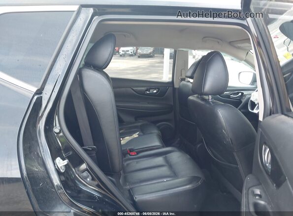 JN8AT2MT2JW462185 2018 NISSAN ROGUE Black VIN կոդի պիտակի տեսք