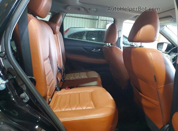 JN8AT2MT3JW487192 2018 NISSAN ROGUE Black Rear seats view