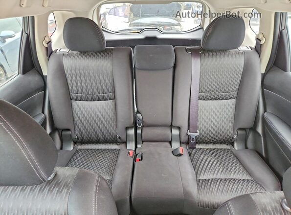 JN8AT2MT3KW258027 2019 NISSAN ROGUE Black Widok tylnych siedzeń