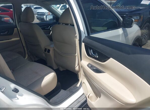 JN8AT2MT4HW135135 2017 NISSAN ROGUE White Widok naklejki z numerem VIN