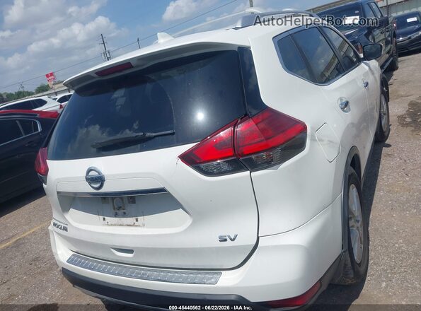 JN8AT2MT4HW135135 2017 NISSAN ROGUE White 