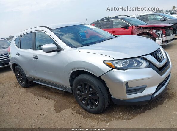 JN8AT2MT4HW136754 2017 NISSAN ROGUE Silver უკანა სალონის ხედი