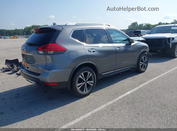 JN8AT2MT4HW146698 2017 NISSAN ROGUE Gray Trasero derecho