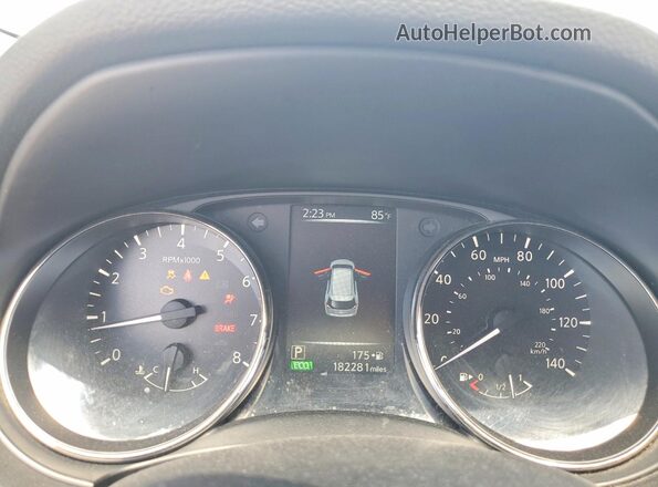 JN8AT2MT4HW390917 2017 NISSAN ROGUE Silver Սարքավորումների վահանակի տեսք